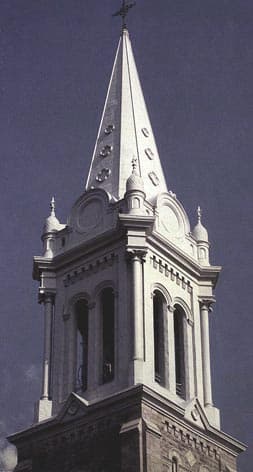 Clocher et flèche de l'église