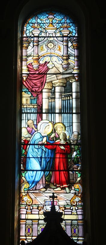 Vitrail — la Vierge